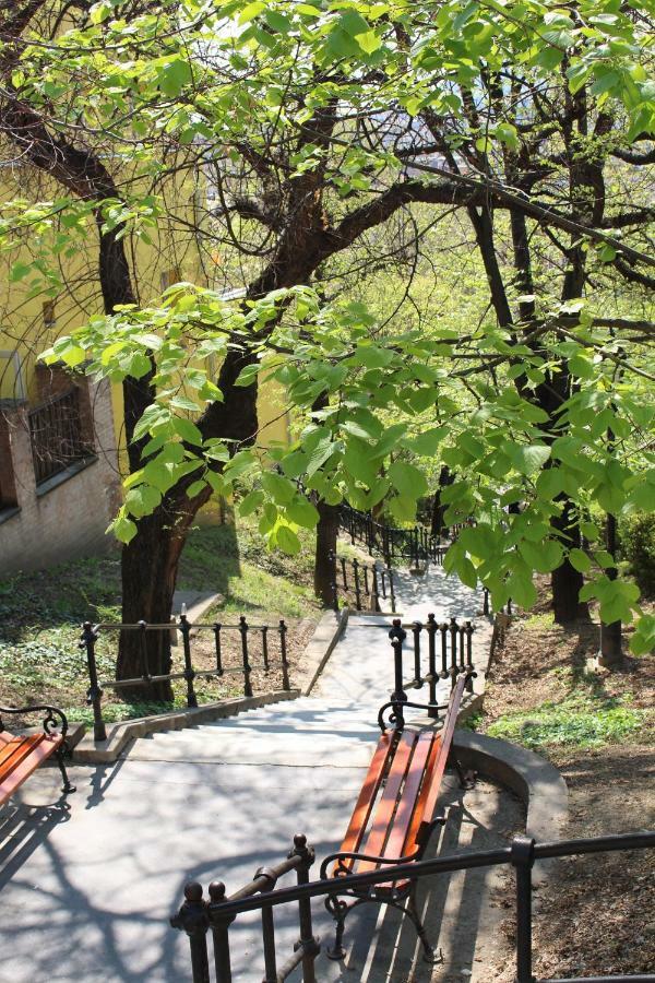 Budasmile Appartment At Buda Castle - Aircon & Free Parking Budapeszt Zewnętrze zdjęcie
